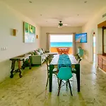Joe\'S Condo At Isla 33